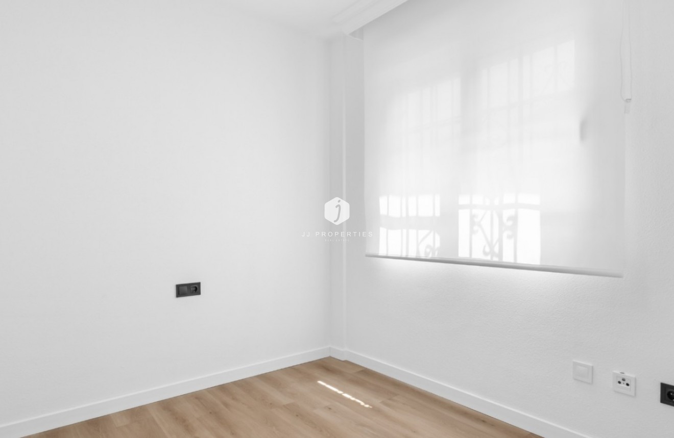 D'occasion - Villa -
Orihuela Costa - Costa Blanca