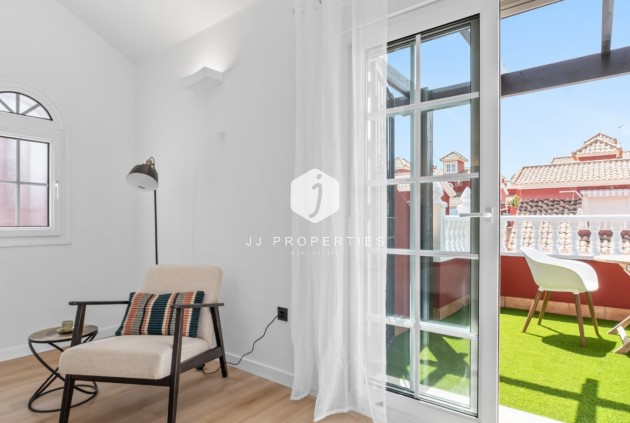 D'occasion - Villa -
Orihuela Costa - Costa Blanca
