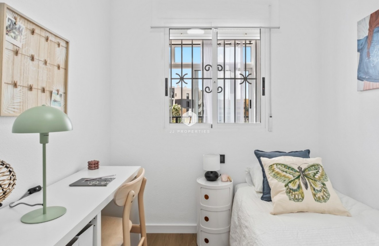 Resale - Apartment / flat -
Orihuela Costa - Costa Blanca