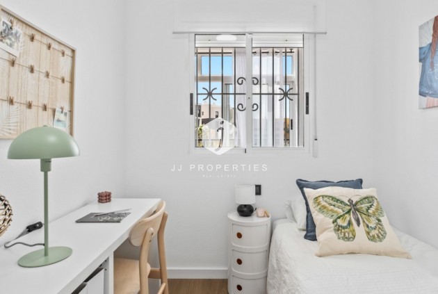 Resale - Apartment / flat -
Orihuela Costa - Costa Blanca