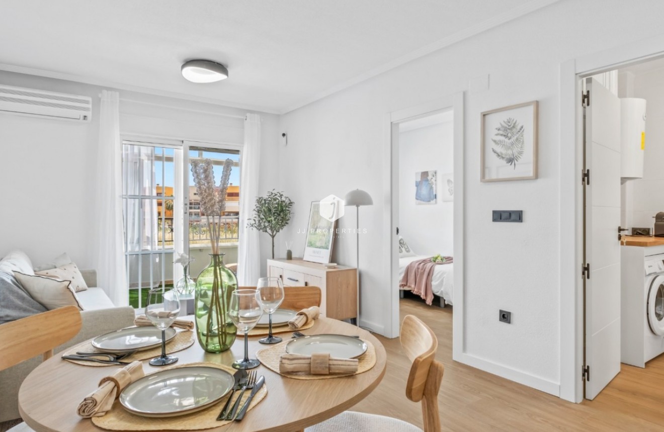 Resale - Apartment / flat -
Orihuela Costa - Costa Blanca