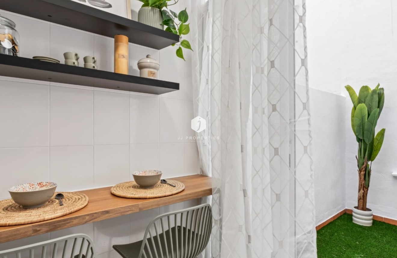 Resale - Apartment / flat -
Orihuela Costa - Costa Blanca