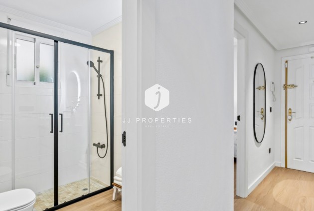 Resale - Apartment / flat -
Orihuela Costa - Costa Blanca