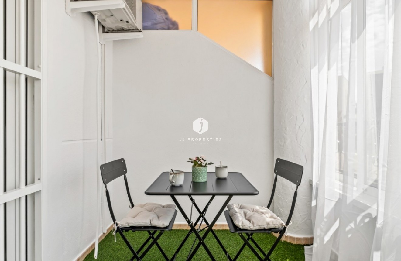 Resale - Apartment / flat -
Orihuela Costa - Costa Blanca