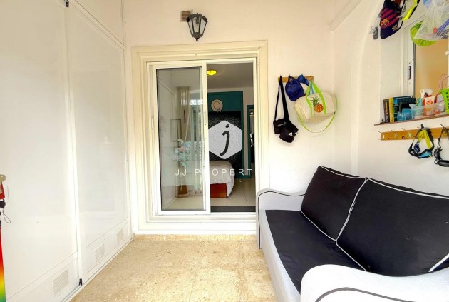 Segunda mano - Apartamento / piso -
Torrevieja - La Mata
