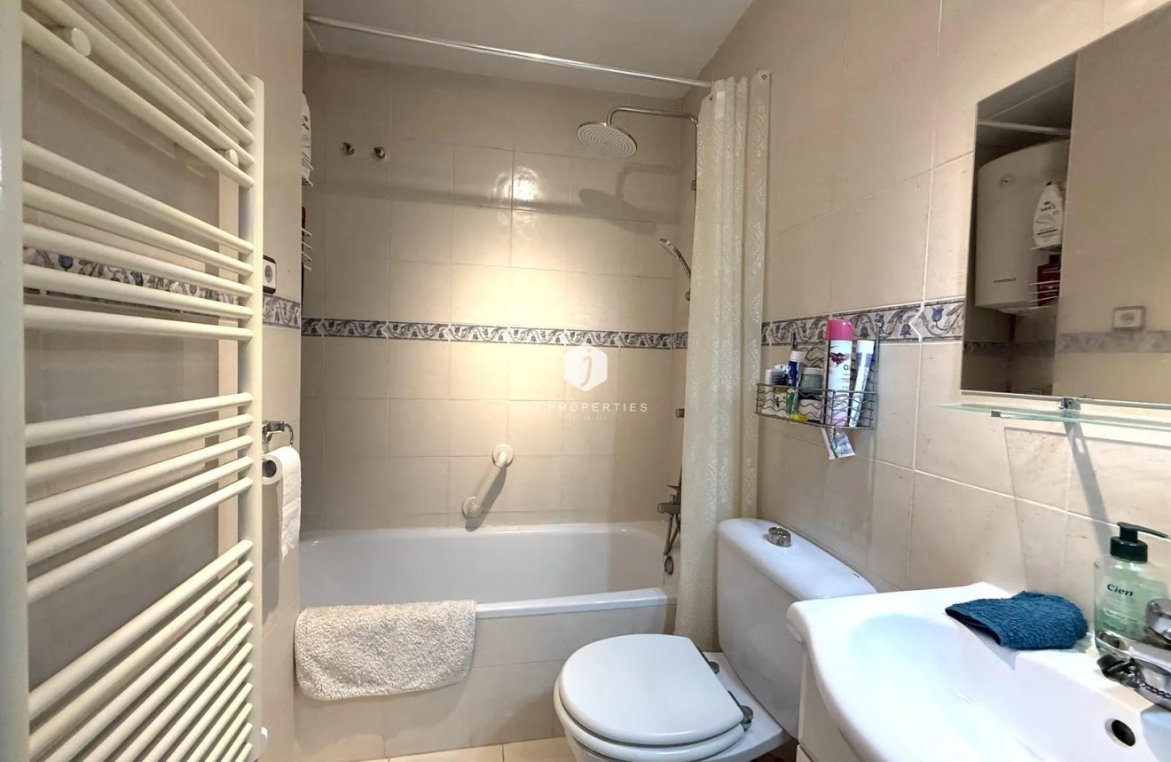 Segunda mano - Apartamento / piso -
Torrevieja - La Mata