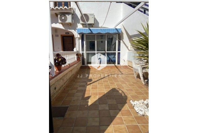 Segunda mano - Apartamento / piso -
Torrevieja - La Mata