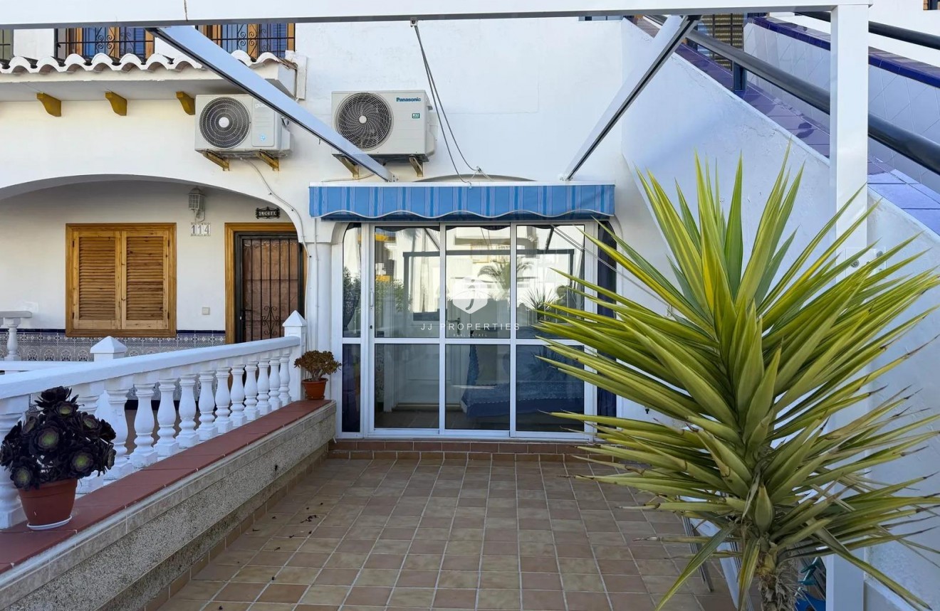 Segunda mano - Apartamento / piso -
Torrevieja - La Mata