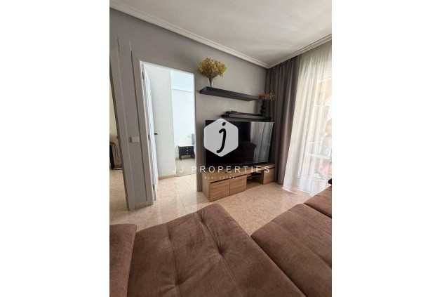 D'occasion - Appartement -
Torrevieja - Centro