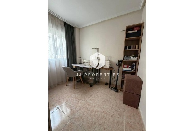 D'occasion - Appartement -
Torrevieja - Centro