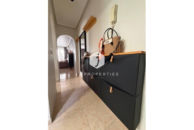 D'occasion - Appartement -
Torrevieja - Centro