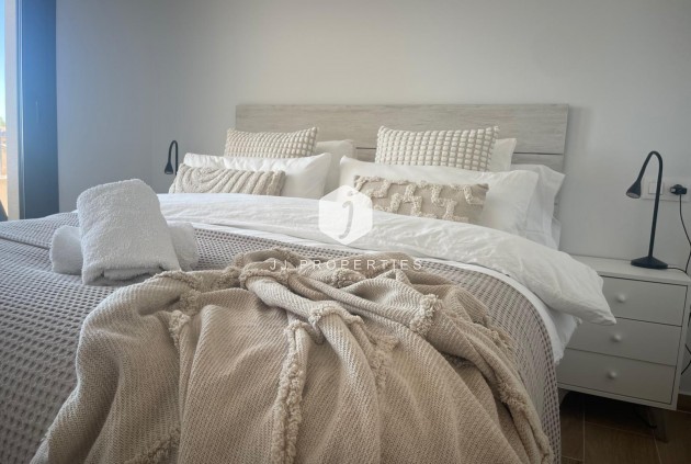 Aus zweiter Hand - Penthouse -
Orihuela Costa - Las Filipinas