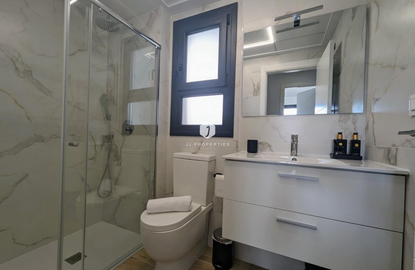 Aus zweiter Hand - Penthouse -
Orihuela Costa - Las Filipinas
