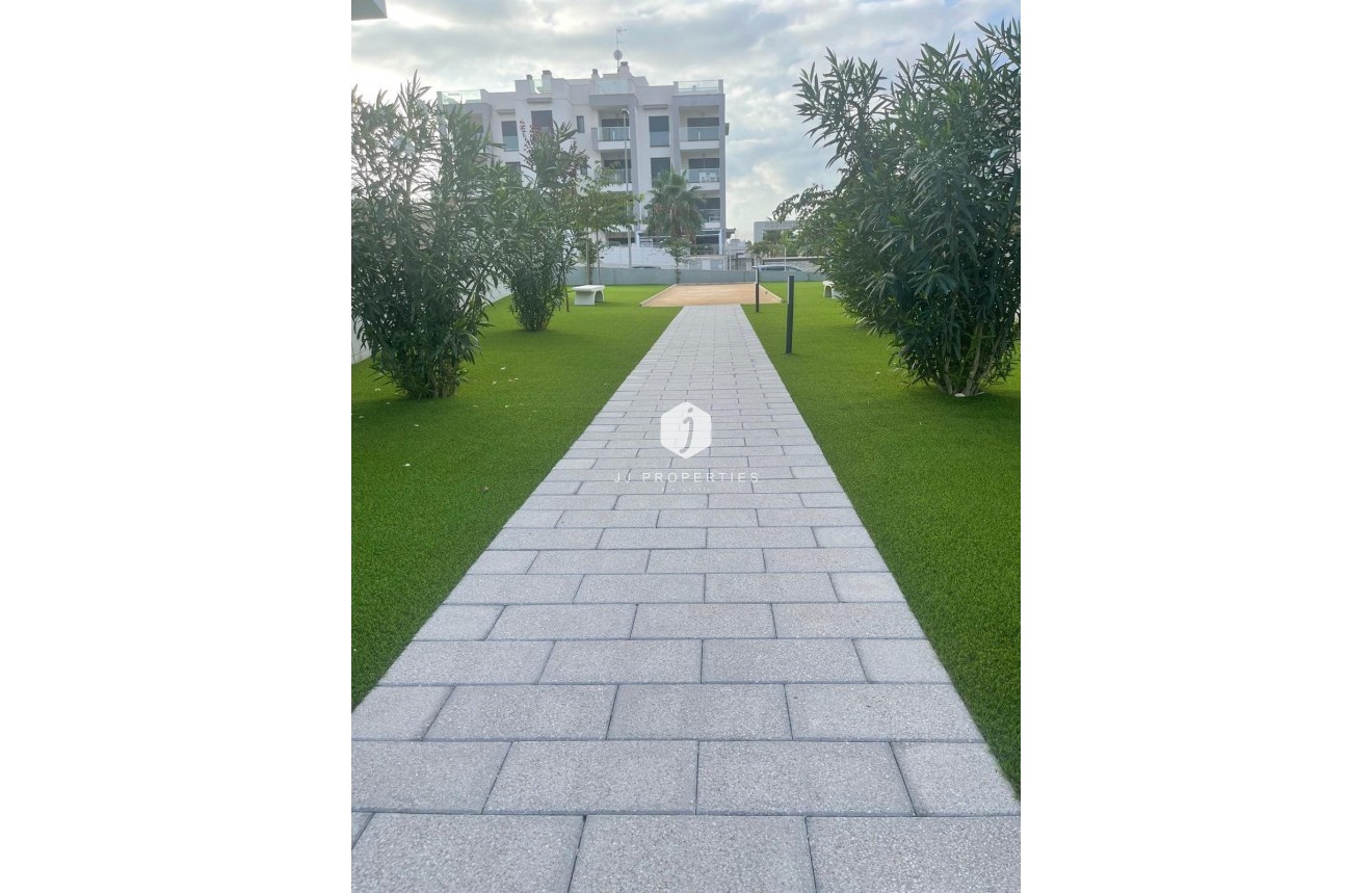 Aus zweiter Hand - Penthouse -
Orihuela Costa - Las Filipinas