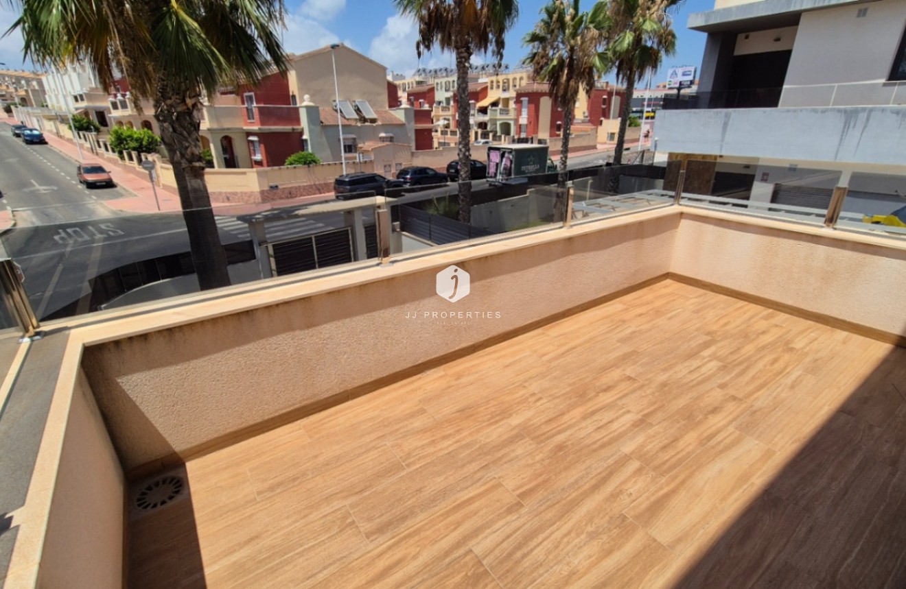 Aus zweiter Hand - Villa -
Torrevieja - Costa Blanca