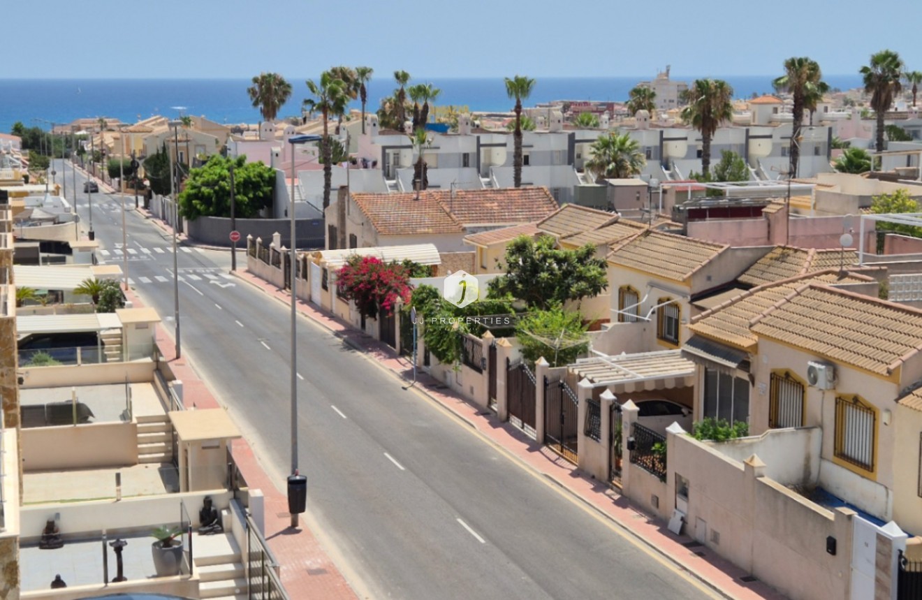 Aus zweiter Hand - Villa -
Torrevieja - Costa Blanca