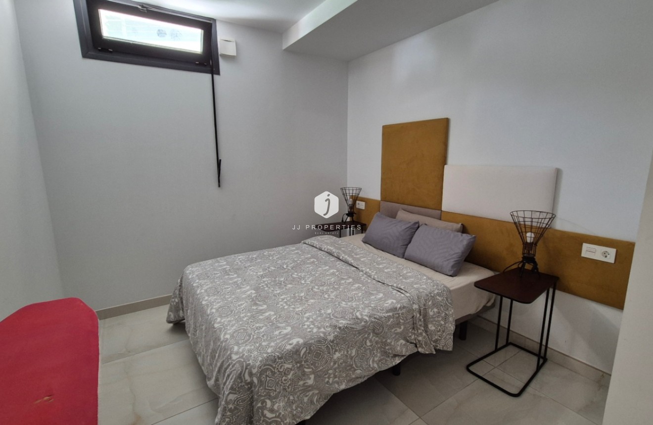 Aus zweiter Hand - Villa -
Torrevieja - Costa Blanca