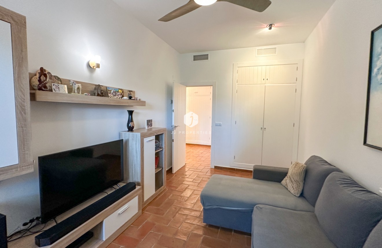 Aus zweiter Hand - Villa -
Dehesa de Campoamor - Costa Blanca
