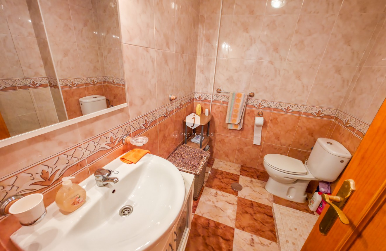 Aus zweiter Hand - Wohnung -
Cabo Roig - Costa Blanca