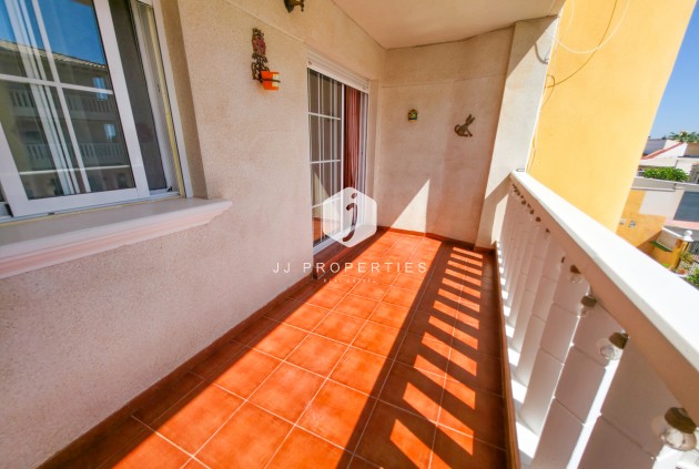 Aus zweiter Hand - Wohnung -
Cabo Roig - Costa Blanca