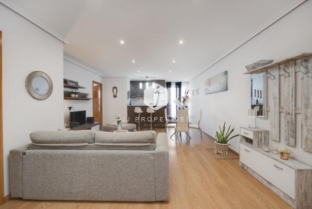 D'occasion - Appartement -
Torrevieja - Centro