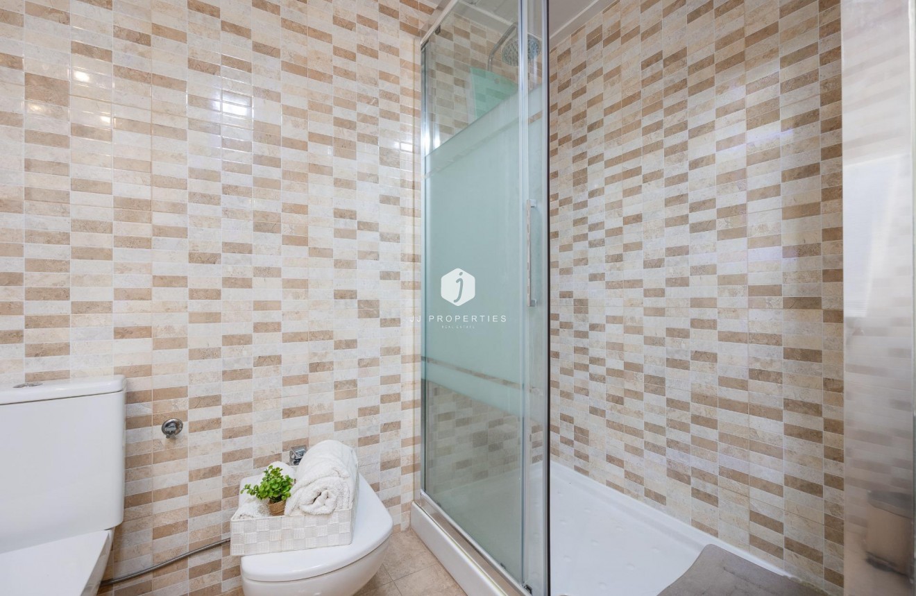 D'occasion - Appartement -
Torrevieja - Centro