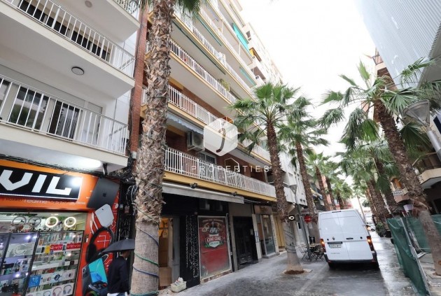 D'occasion - Appartement -
Torrevieja - Costa Blanca