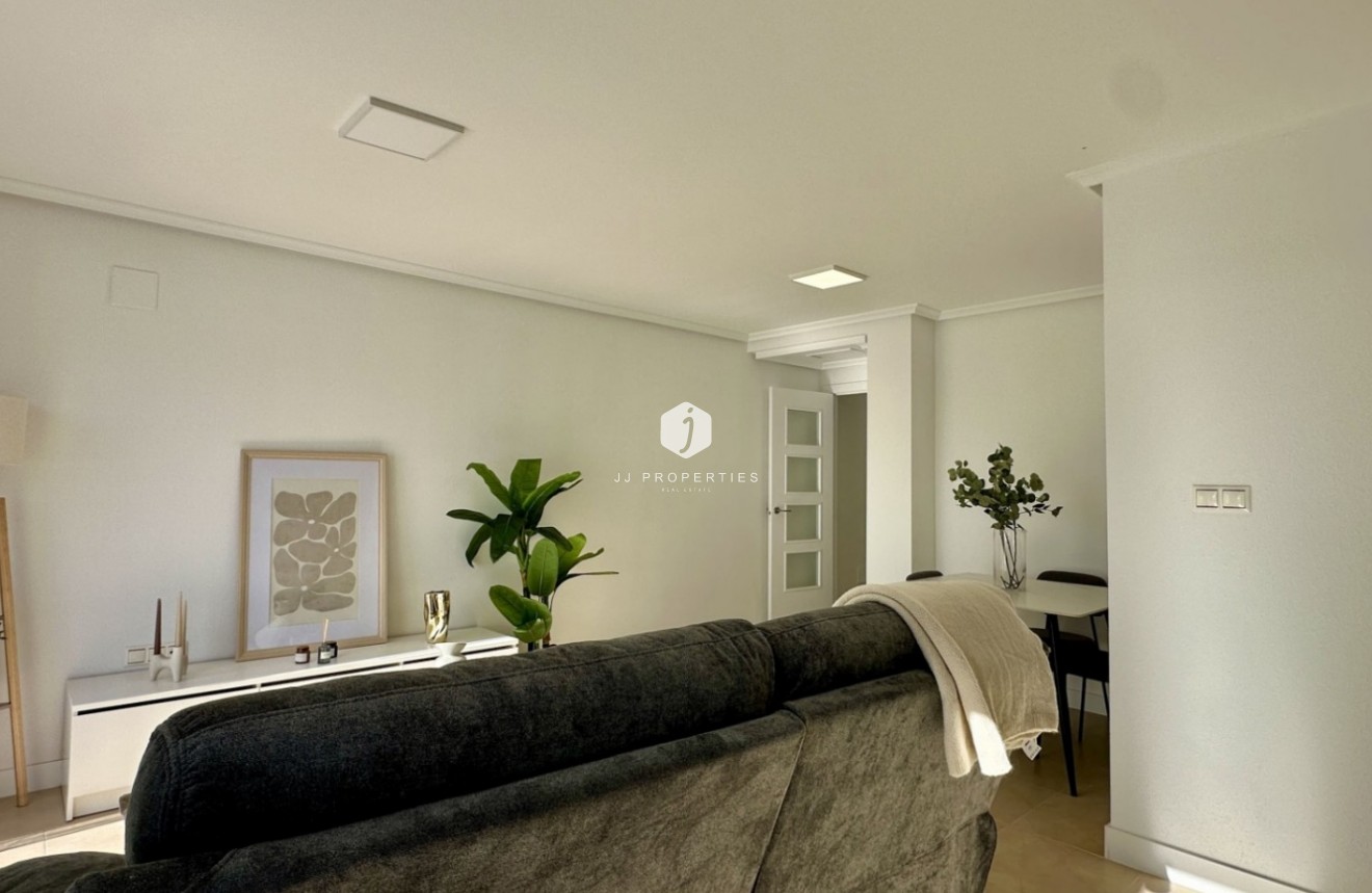 Resale - Apartment / flat -
Torrevieja - Costa Blanca