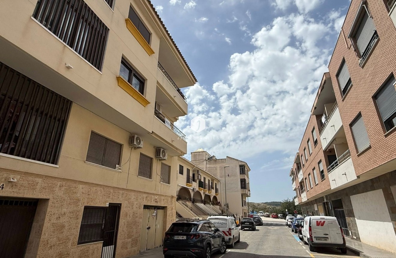 Aus zweiter Hand - Wohnung -
San Miguel de Salinas - Inland