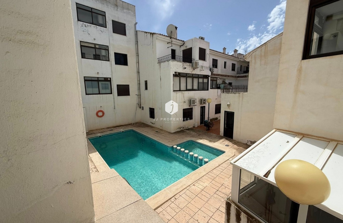 Aus zweiter Hand - Wohnung -
San Miguel de Salinas - Inland