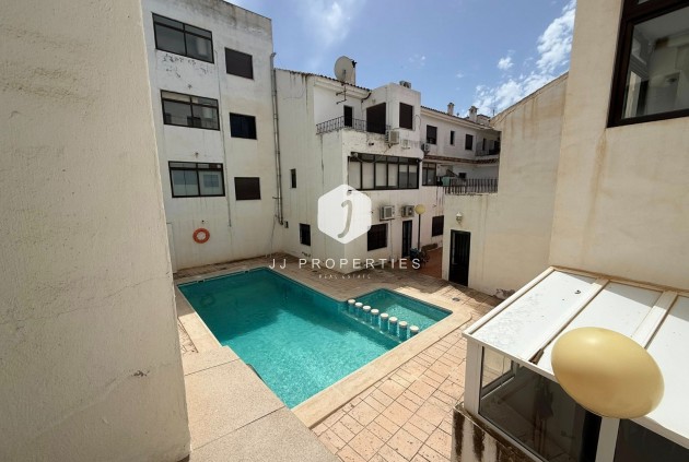 Aus zweiter Hand - Wohnung -
San Miguel de Salinas - Inland