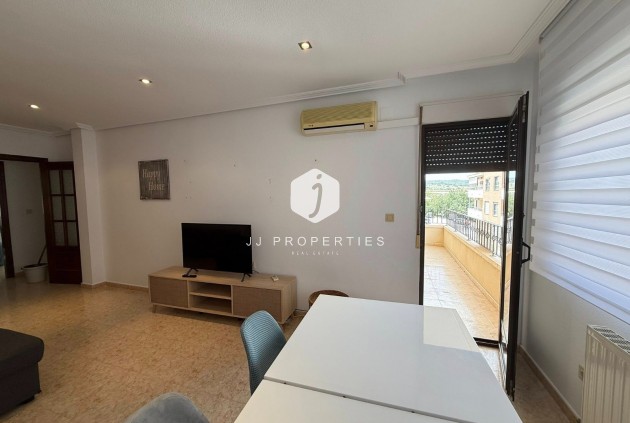 Aus zweiter Hand - Wohnung -
San Miguel de Salinas - Inland