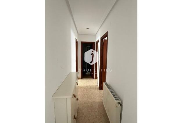 Aus zweiter Hand - Wohnung -
San Miguel de Salinas - Inland