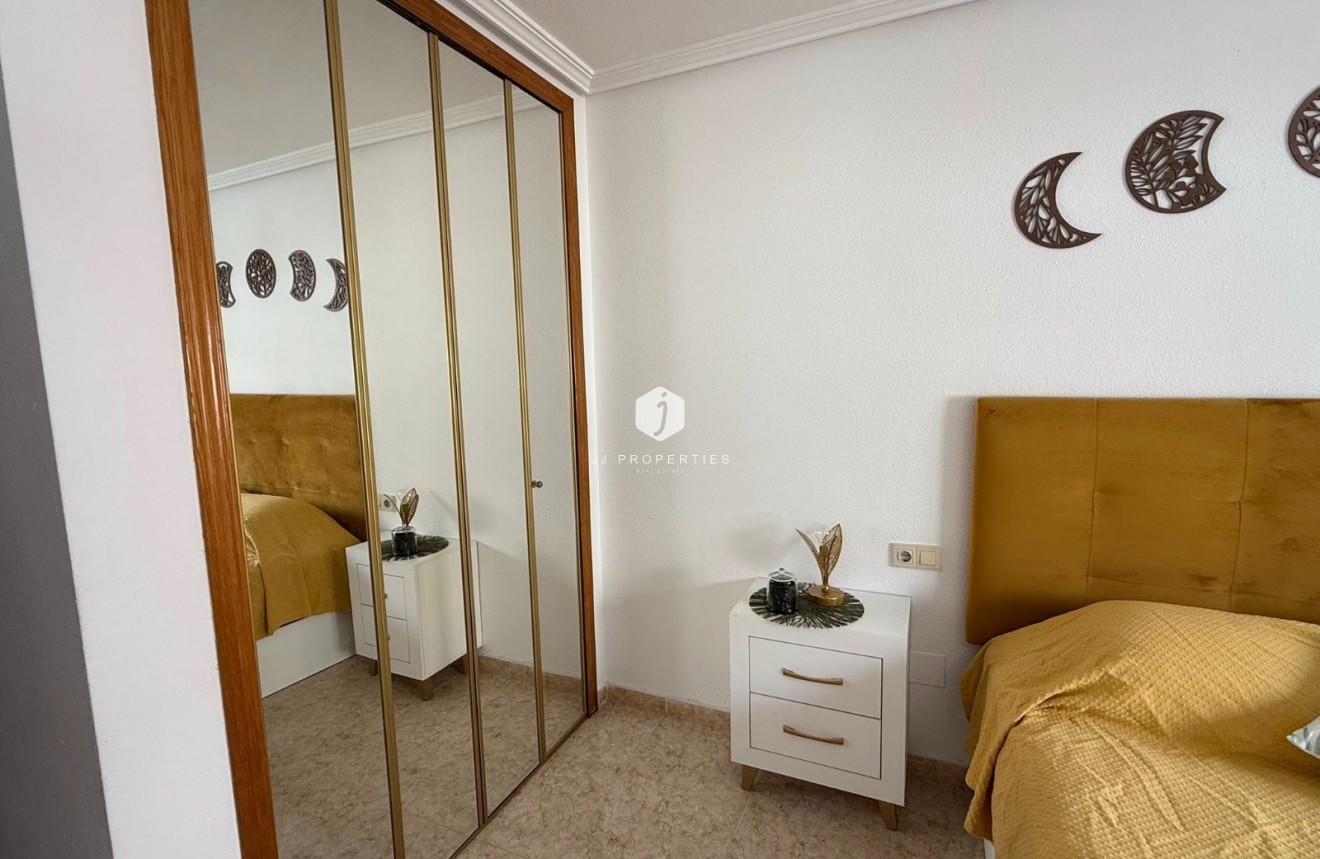 Aus zweiter Hand - Wohnung -
San Miguel de Salinas - Inland