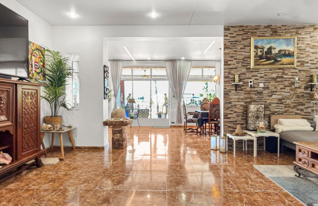 Resale - Villa -
Ciudad Quesada - Costa Blanca