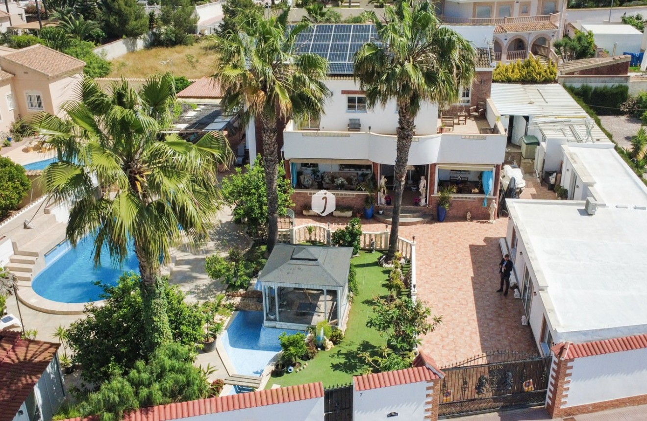 Resale - Villa -
Ciudad Quesada - Costa Blanca