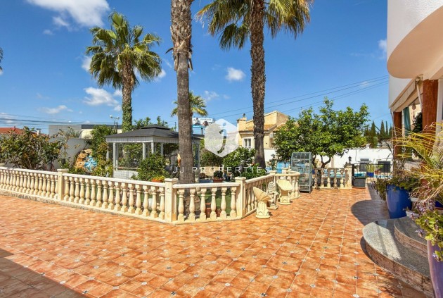 Resale - Villa -
Ciudad Quesada - Costa Blanca