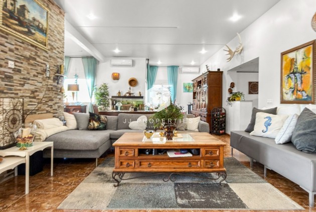 Resale - Villa -
Ciudad Quesada - Costa Blanca