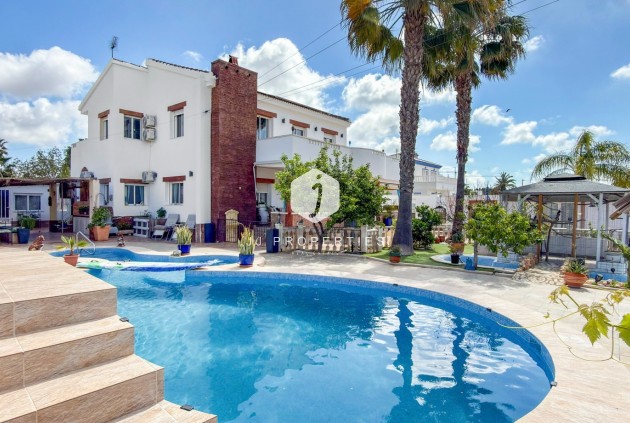 Resale - Villa -
Ciudad Quesada - Costa Blanca