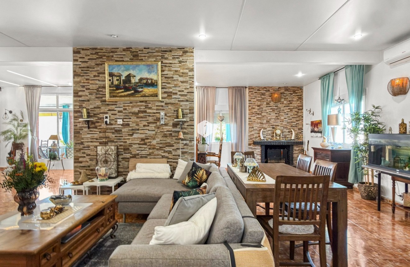 Resale - Villa -
Ciudad Quesada - Costa Blanca