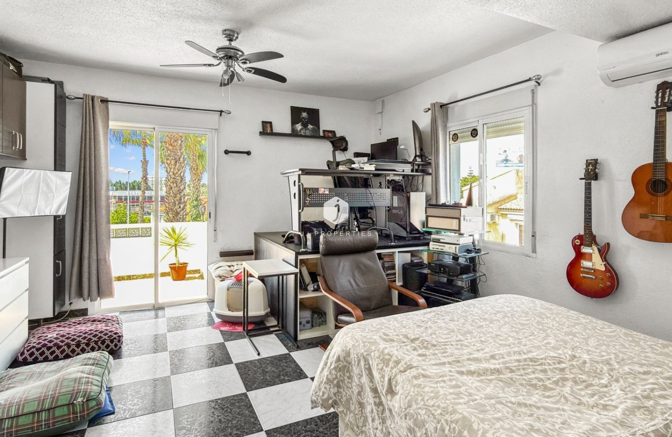 Resale - Villa -
Ciudad Quesada - Costa Blanca