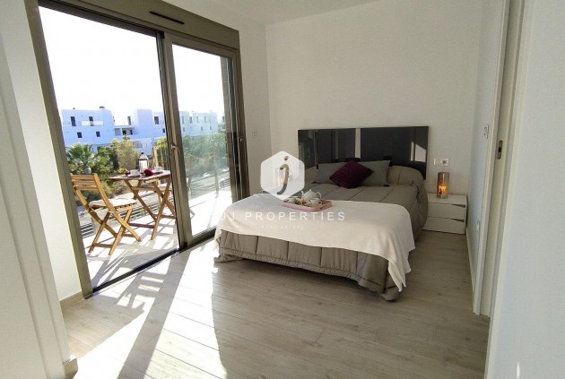 Obra nueva - Villa -
Orihuela Costa - PAU 8