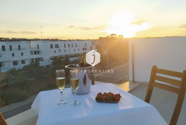 Obra nueva - Villa -
Orihuela Costa - PAU 8