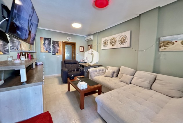 Aus zweiter Hand - Wohnung -
Los Altos - Costa Blanca