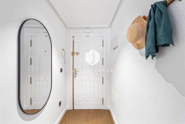 Aus zweiter Hand - Wohnung -
Playa Flamenca - Costa Blanca