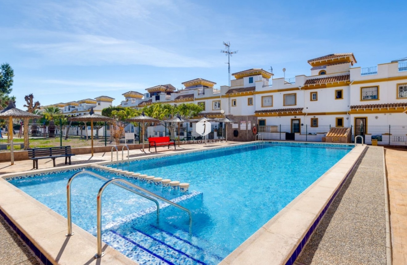 Aus zweiter Hand - Chalet -
Torrevieja - Costa Blanca