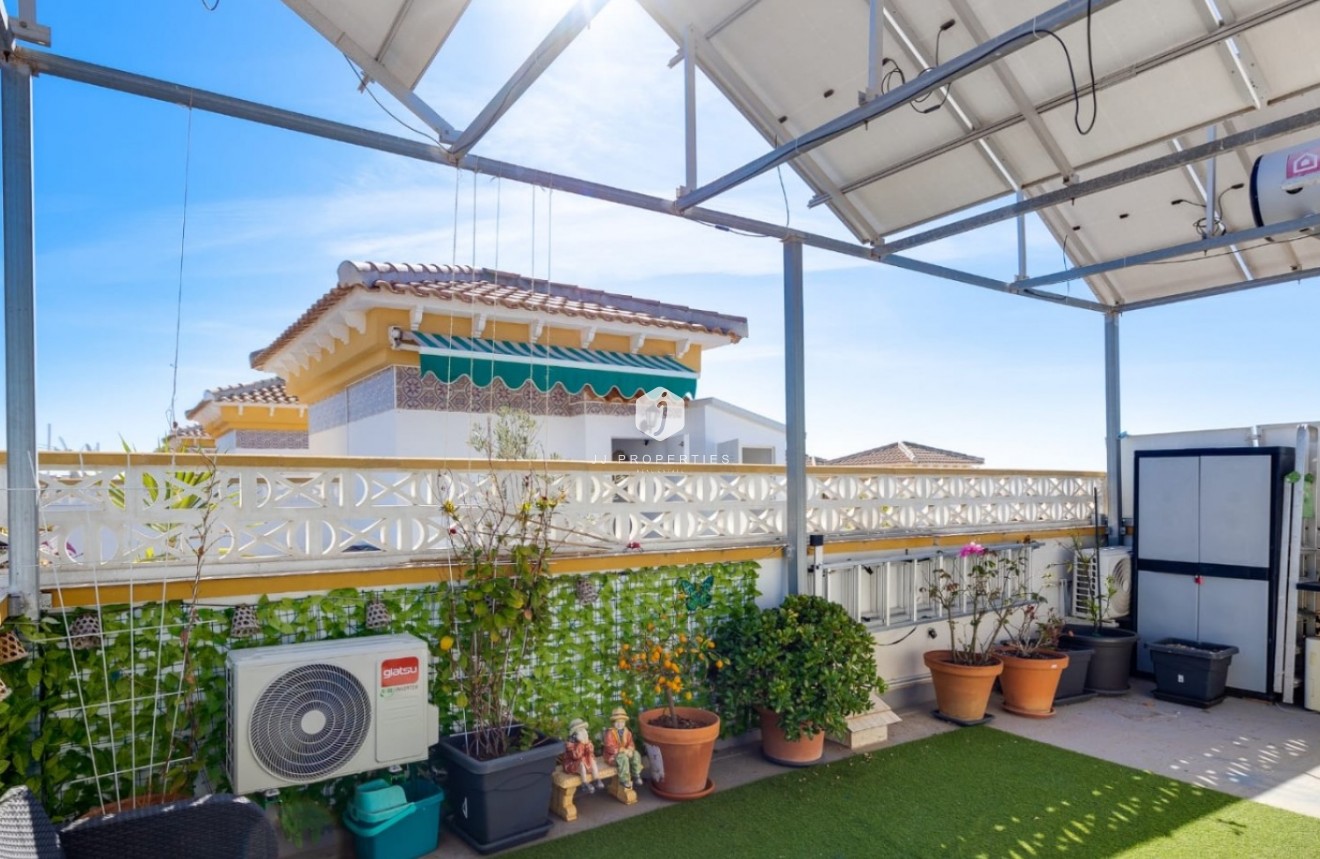 Aus zweiter Hand - Chalet -
Torrevieja - Costa Blanca