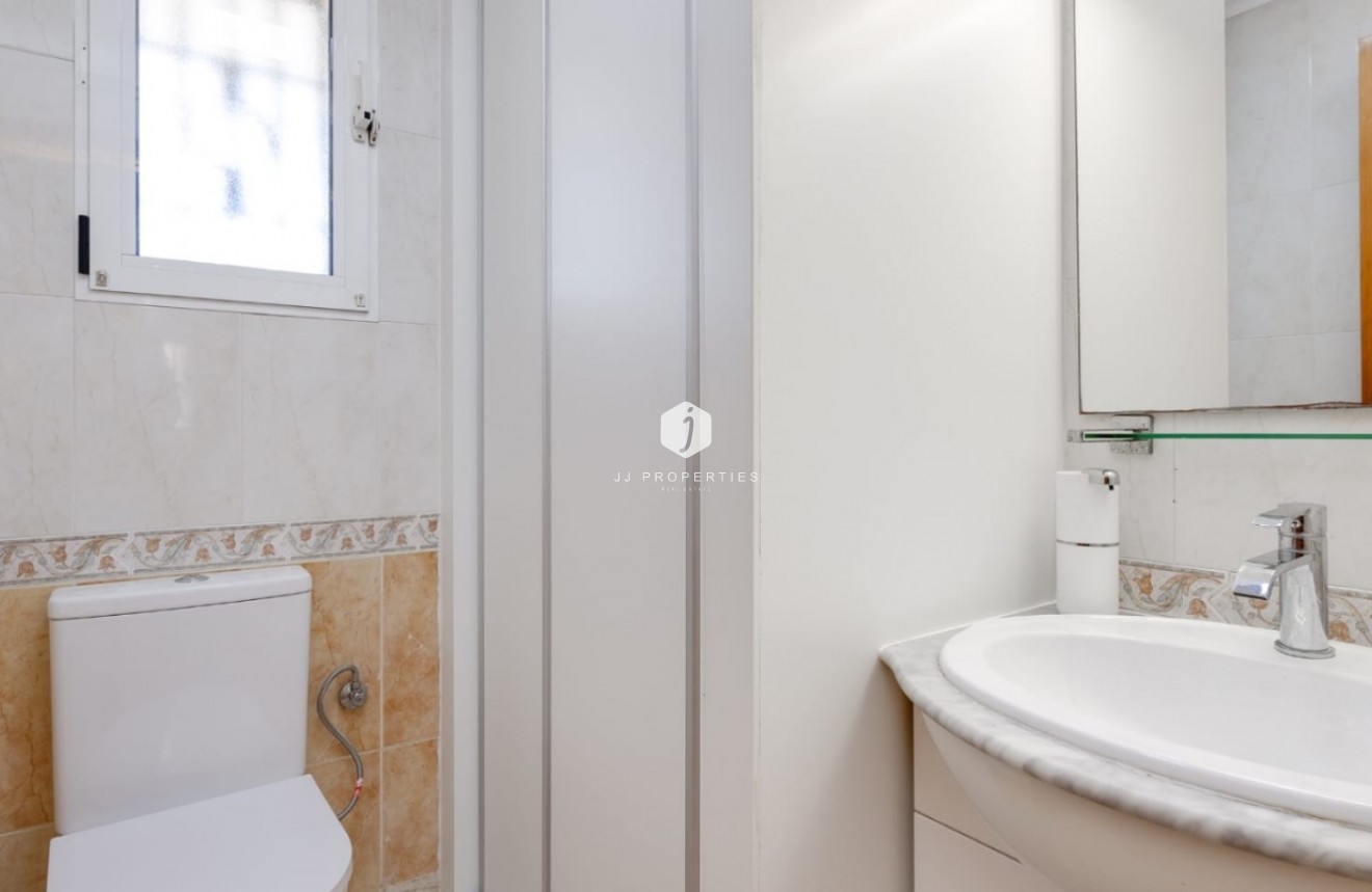 Aus zweiter Hand - Chalet -
Torrevieja - Costa Blanca