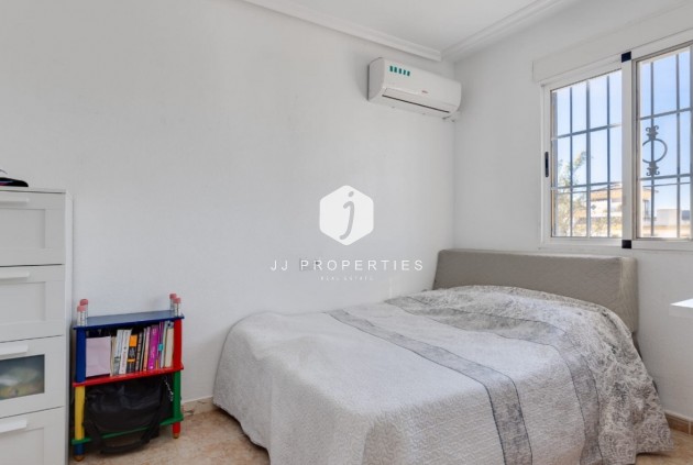 Aus zweiter Hand - Chalet -
Torrevieja - Costa Blanca