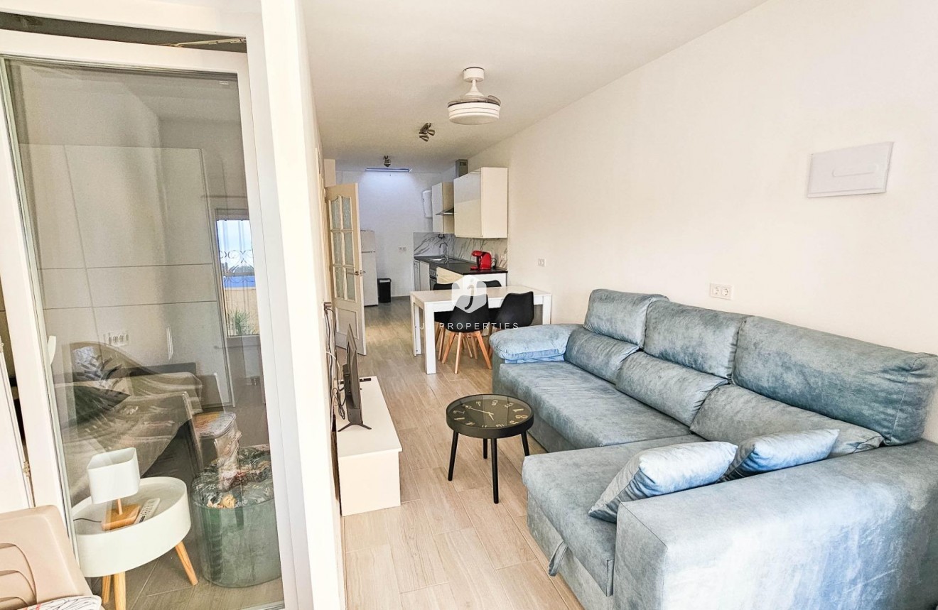 Aus zweiter Hand - Chalet -
Torrevieja - El Limonar